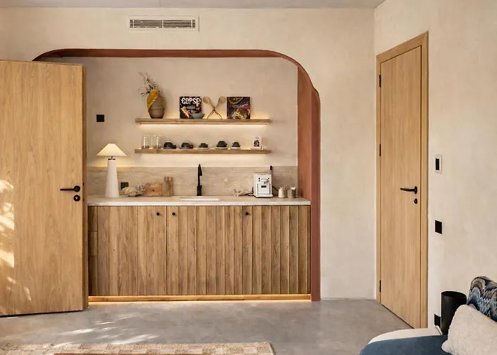 Hotel Mylos - Cargese, Piscine Interieure Et Exterieure Cargèse