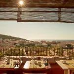 Mylos - Cargese, Piscine Interieure Et Exterieure