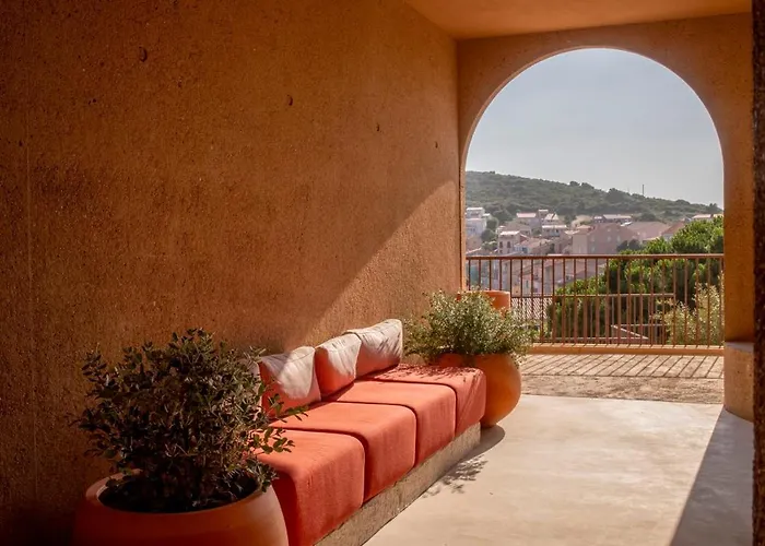 Mylos - Cargese, Piscine Interieure Et Exterieure Otel