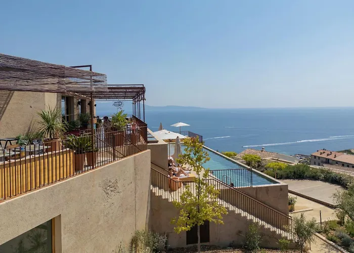 Mylos - Cargese, Piscine Interieure Et Exterieure