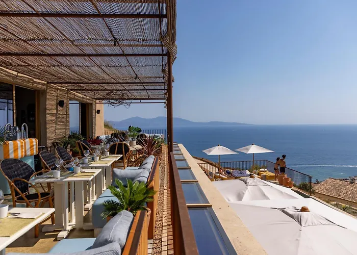 Ξενοδοχείο Mylos - Cargese, Piscine Interieure Et Exterieure 4*